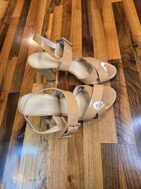 ​J.Crew Italian Leather Strappy Block Heel Sandals – Nude